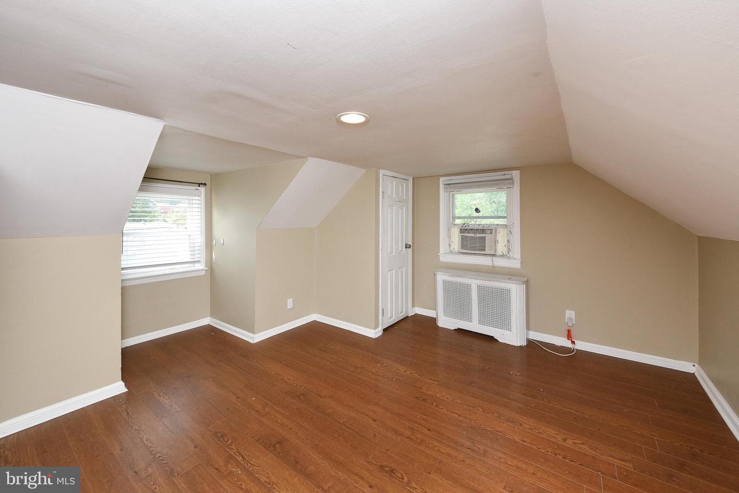 541 Highland Ave Property Photo 13