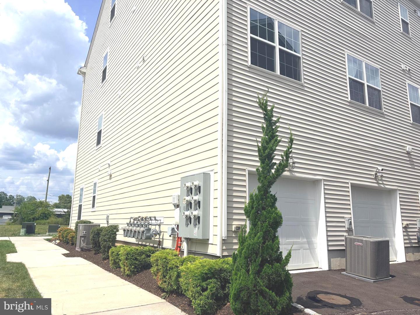 135 Annapolis St Property Photo 2