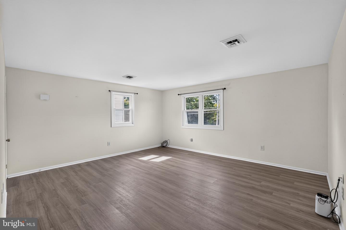 111 Hunter Way Property Photo 3