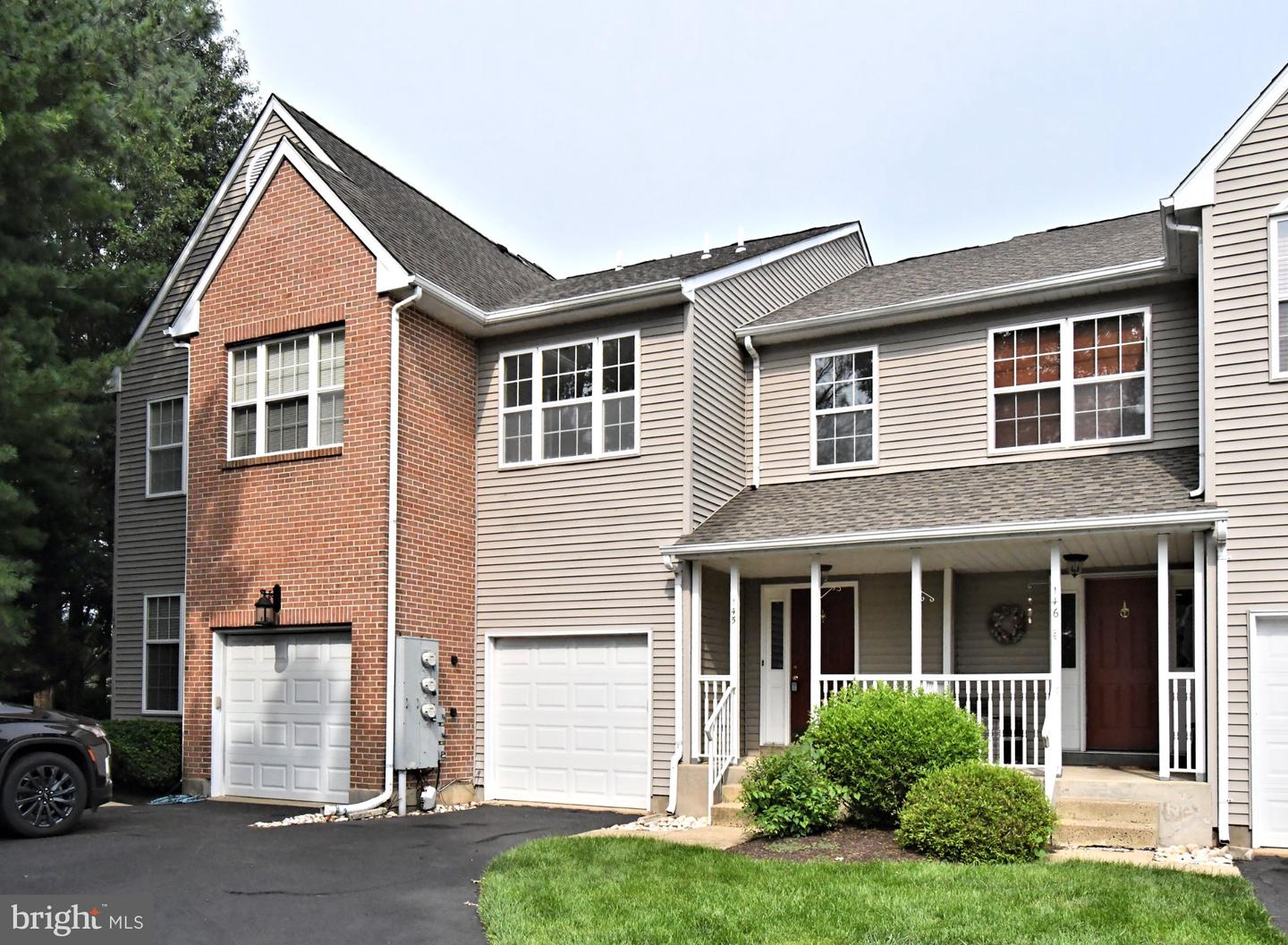 145 Bishops Gate Ln Property Photo 1