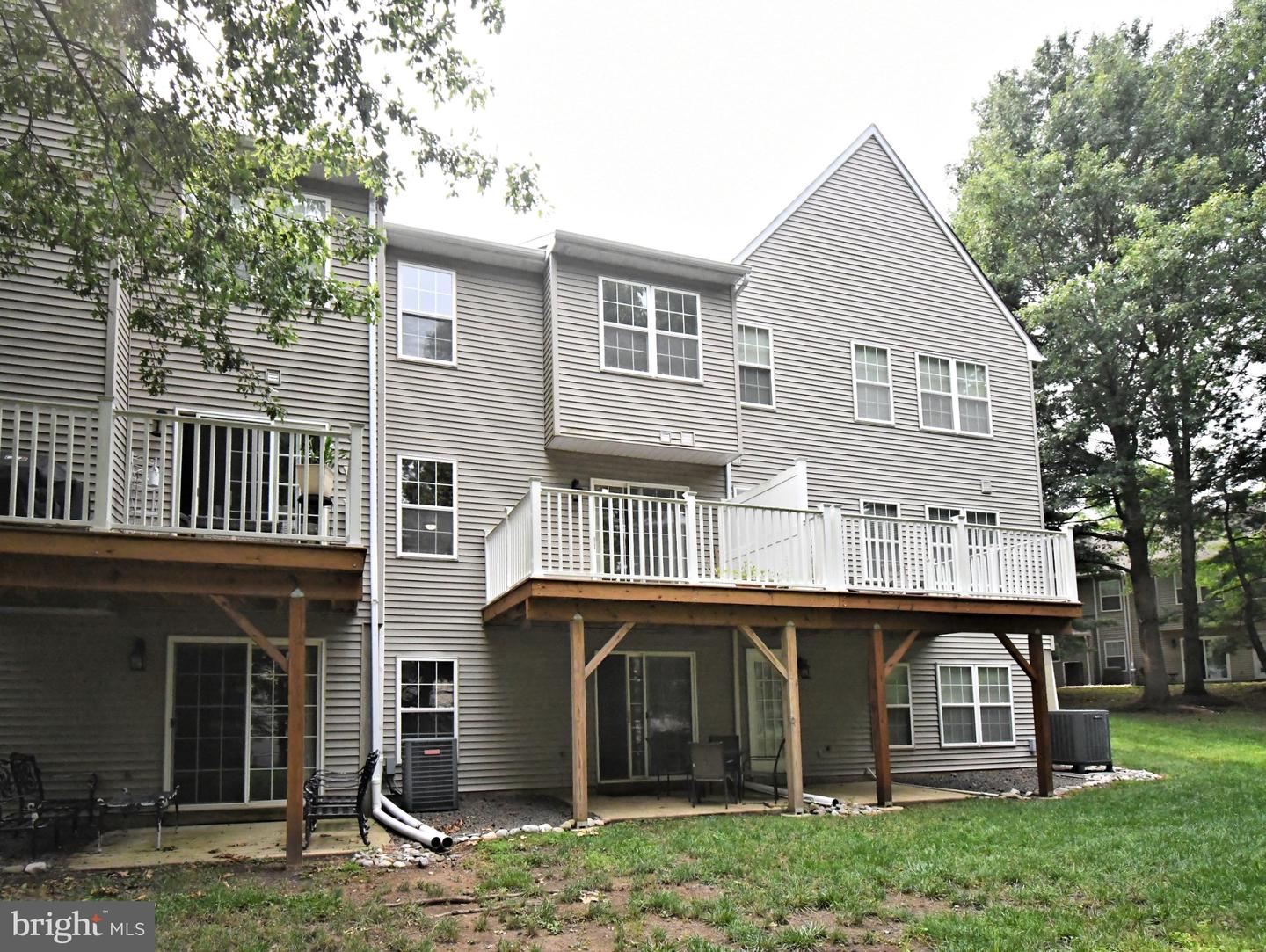 145 Bishops Gate Ln Property Photo 24