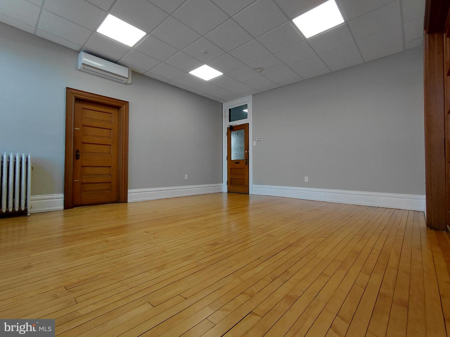 246-248 W Broad St #5 Property Photo 6