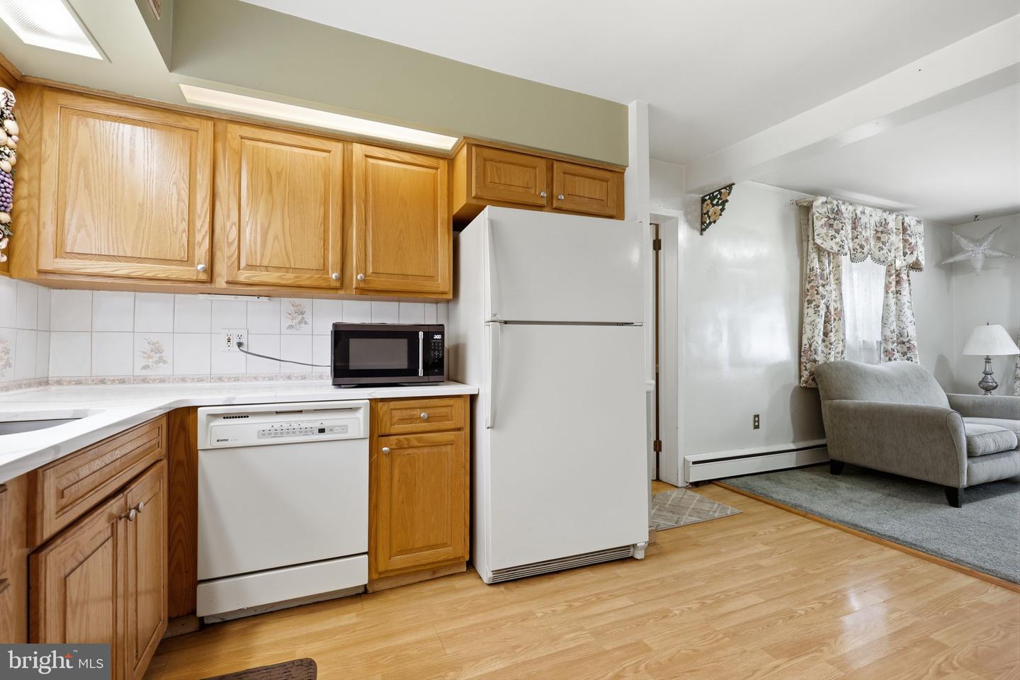 2856 Colmar Ave Property Photo 10
