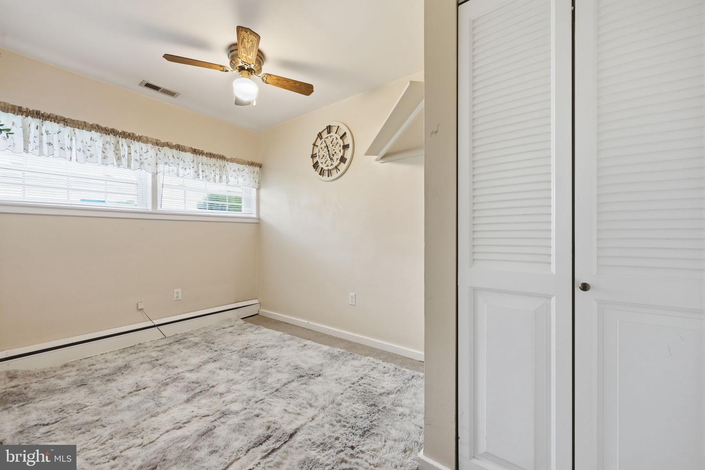 2856 Colmar Ave Property Photo 16