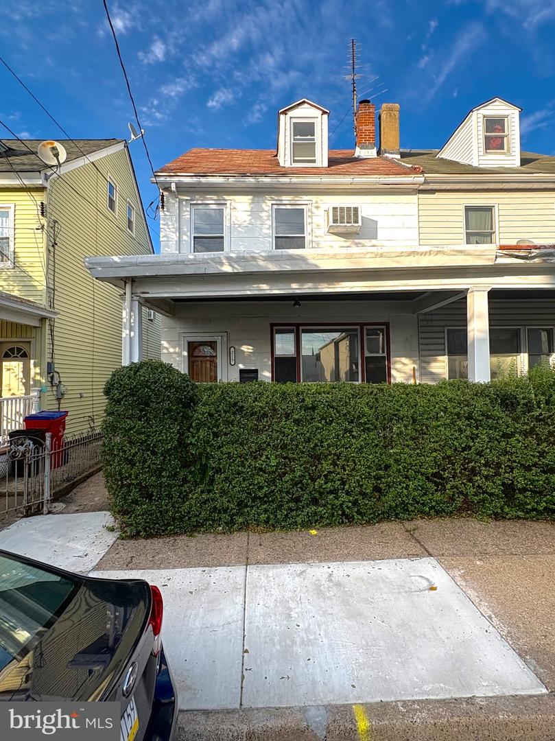 225 Dorrance St Property Photo 1