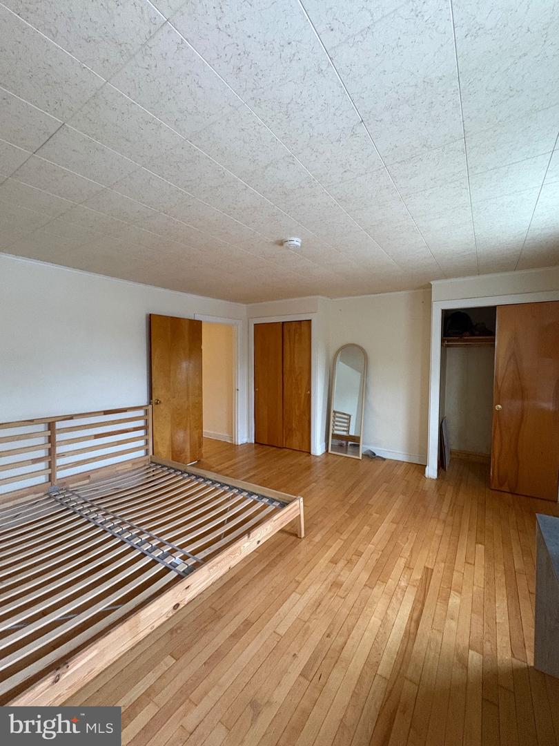 225 Dorrance St Property Photo 18