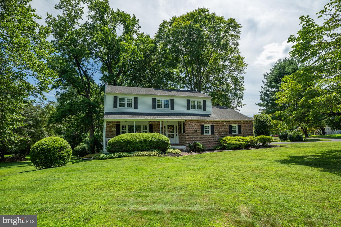 22 Beechwood Ln Property Photo 1