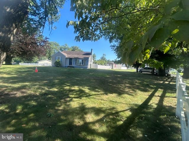 6279 Hulmeville Rd Property Photo 2