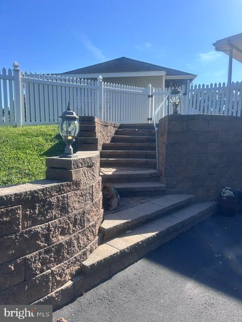 6279 Hulmeville Rd Property Photo 11