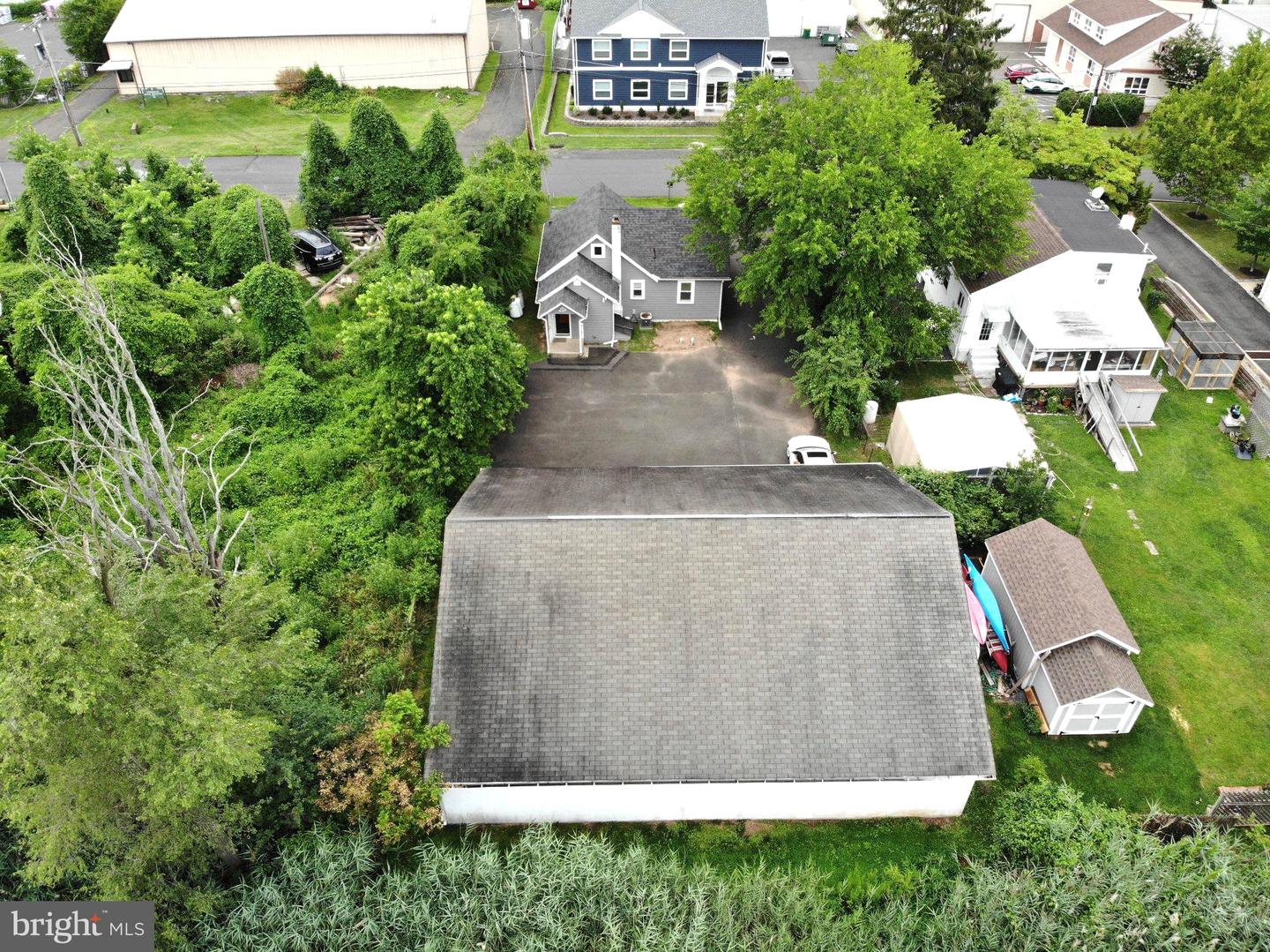 653 Catherine St Property Photo 21