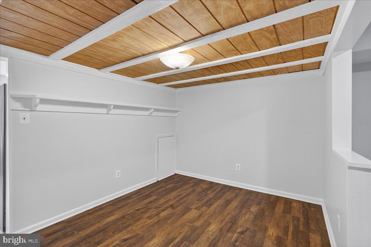 61 Constitution Ave Property Photo 10
