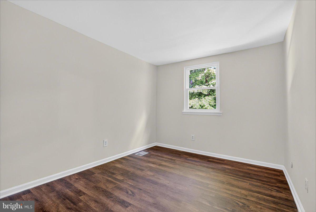 61 Constitution Ave Property Photo 21