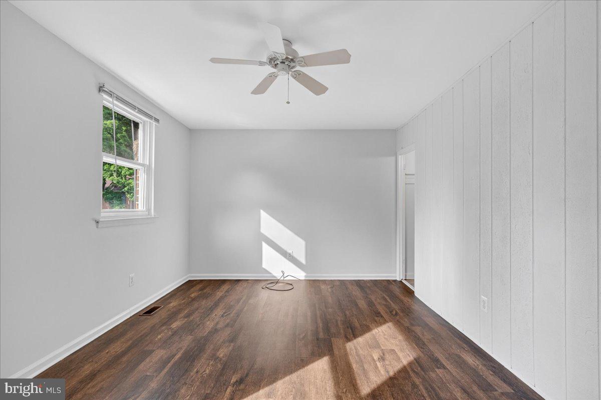61 Constitution Ave Property Photo 25