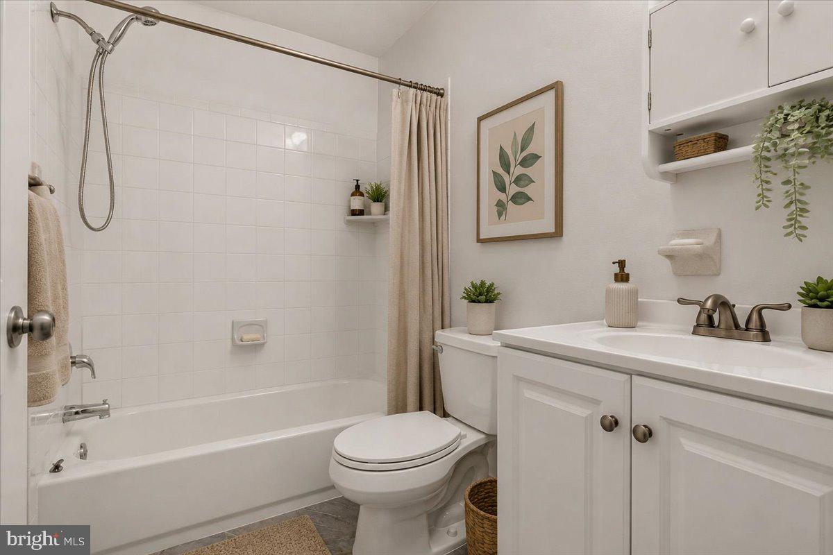 61 Constitution Ave Property Photo 35