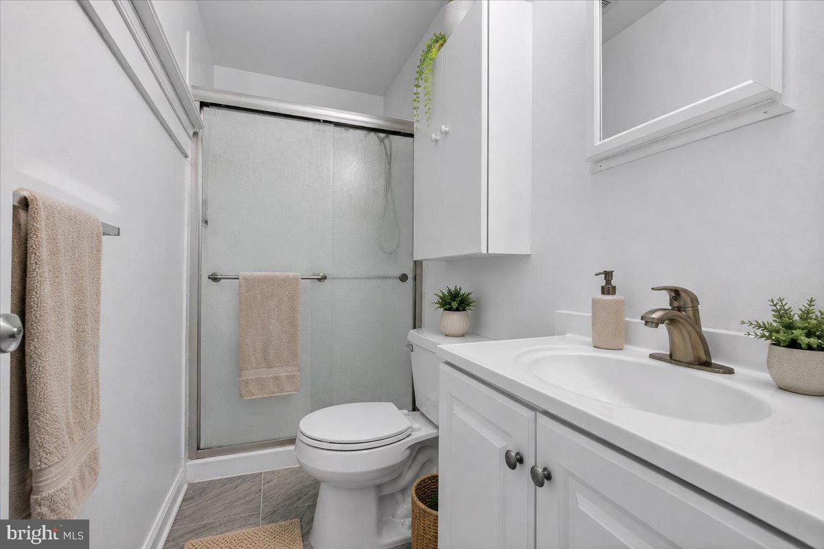 61 Constitution Ave Property Photo 36