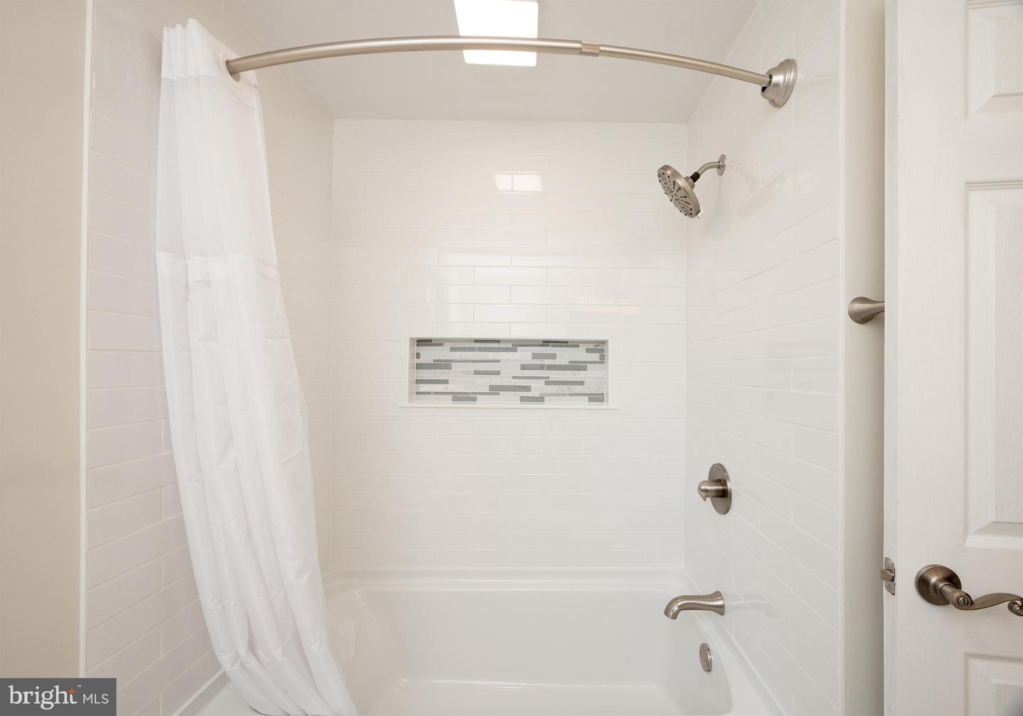 3547 N Sugan Rd Property Photo 24