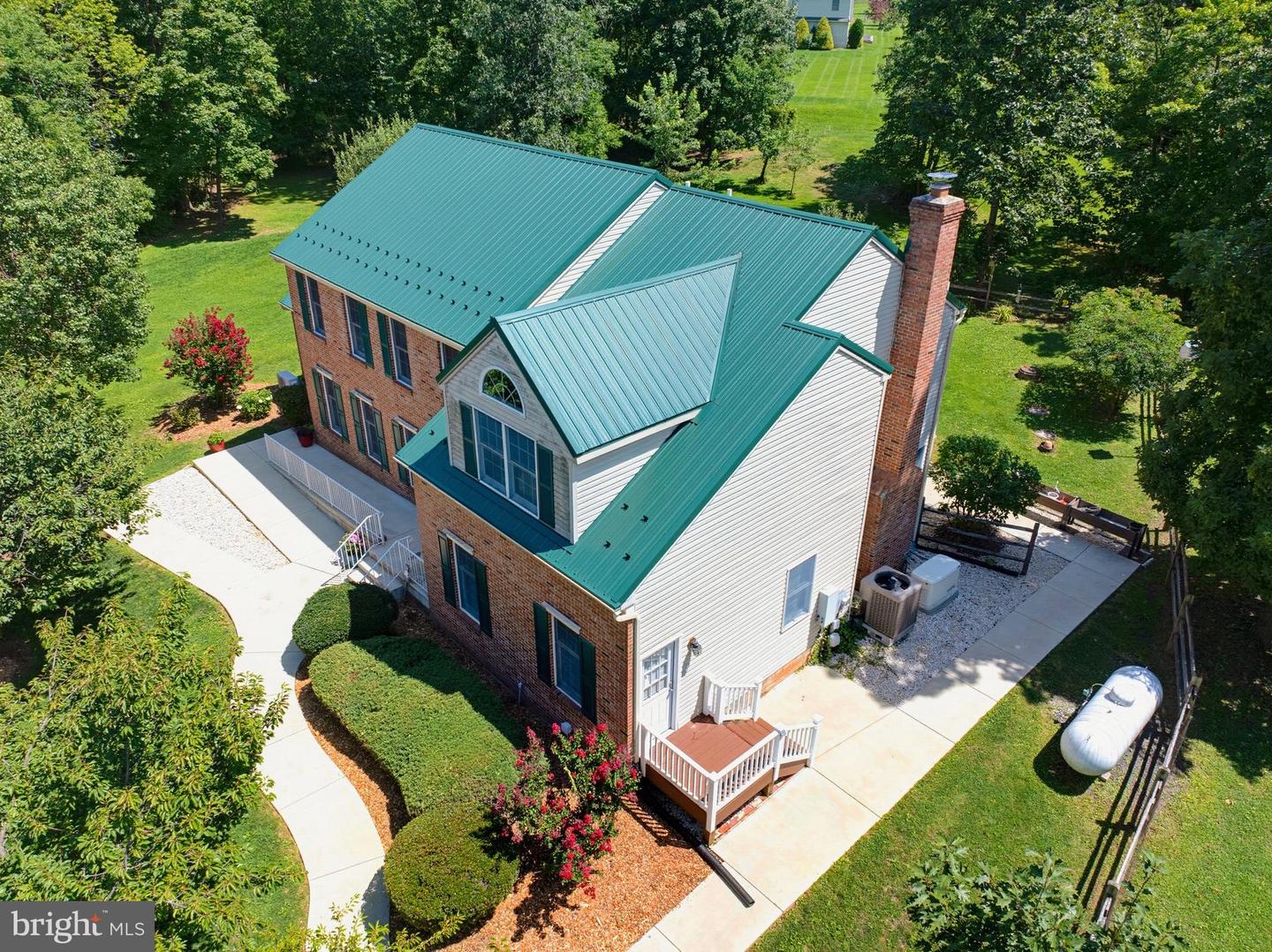 824 Welcome House Rd Property Photo 4