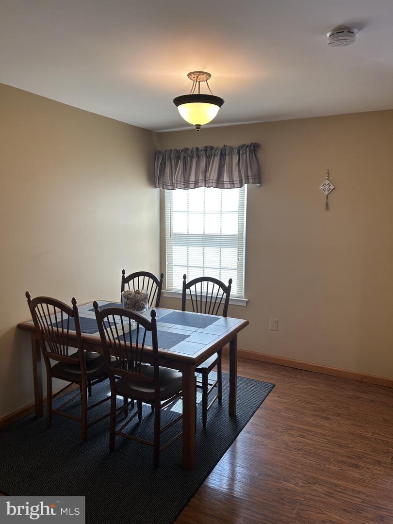 1523 Russett Dr Property Photo 9