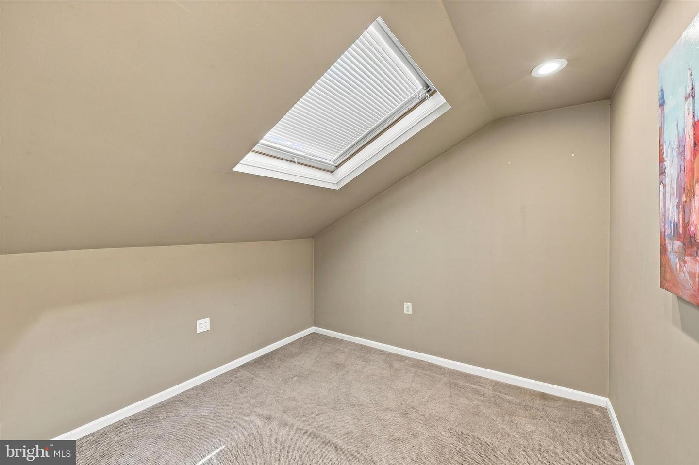 2460 Bannerstone Dr Property Photo 18