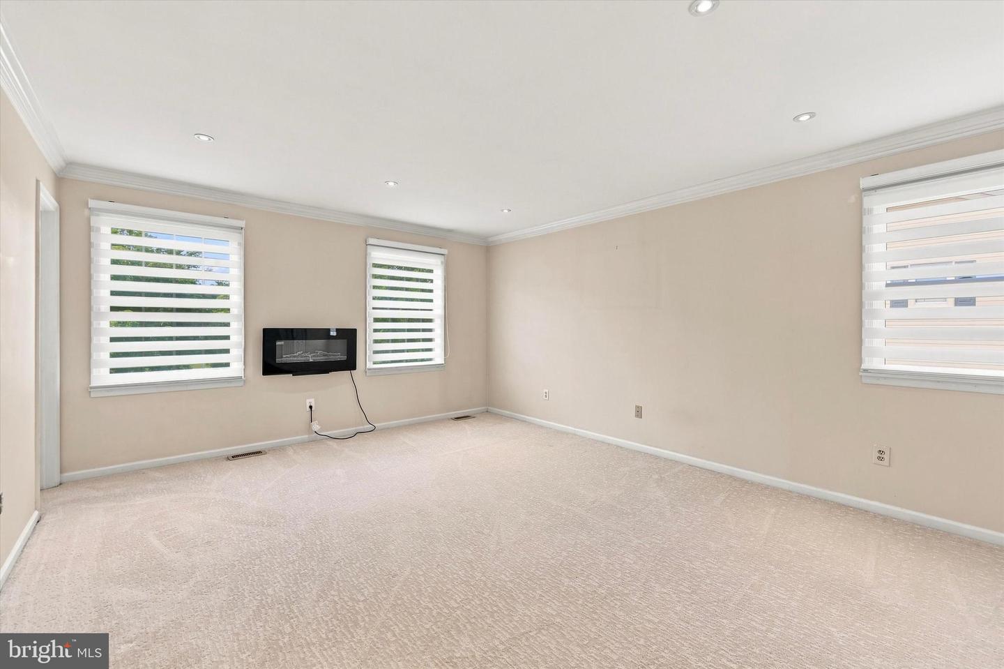 2460 Bannerstone Dr Property Photo 21