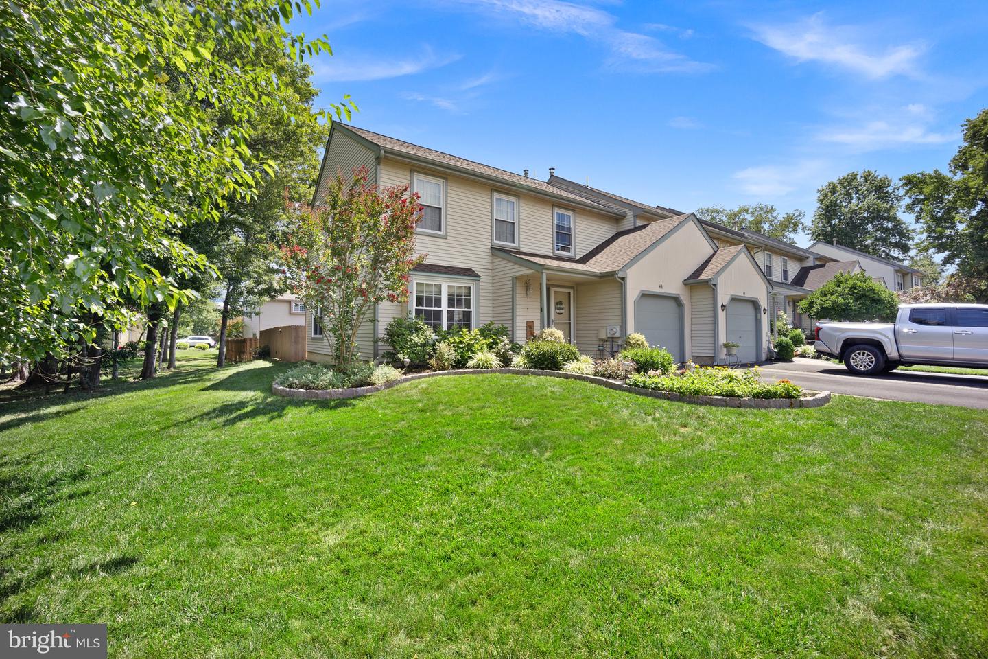46 Laurel Cir Property Photo 1