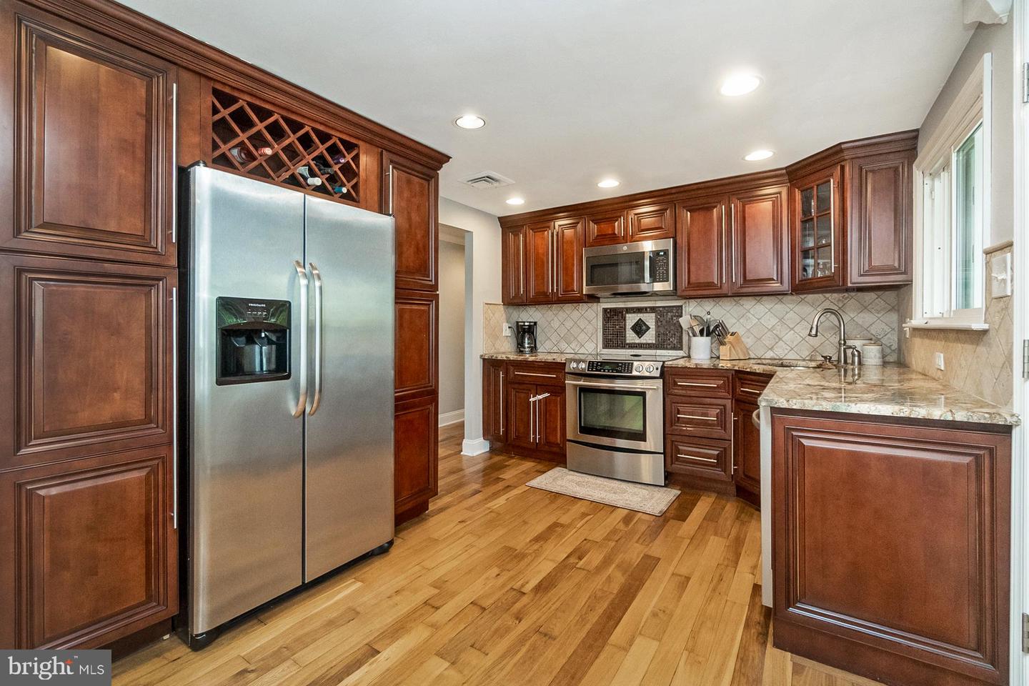856 Roger Rd Property Photo 10