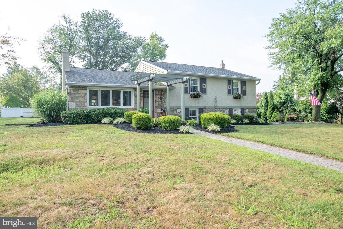 119 Fairhill Dr Property Photo 1