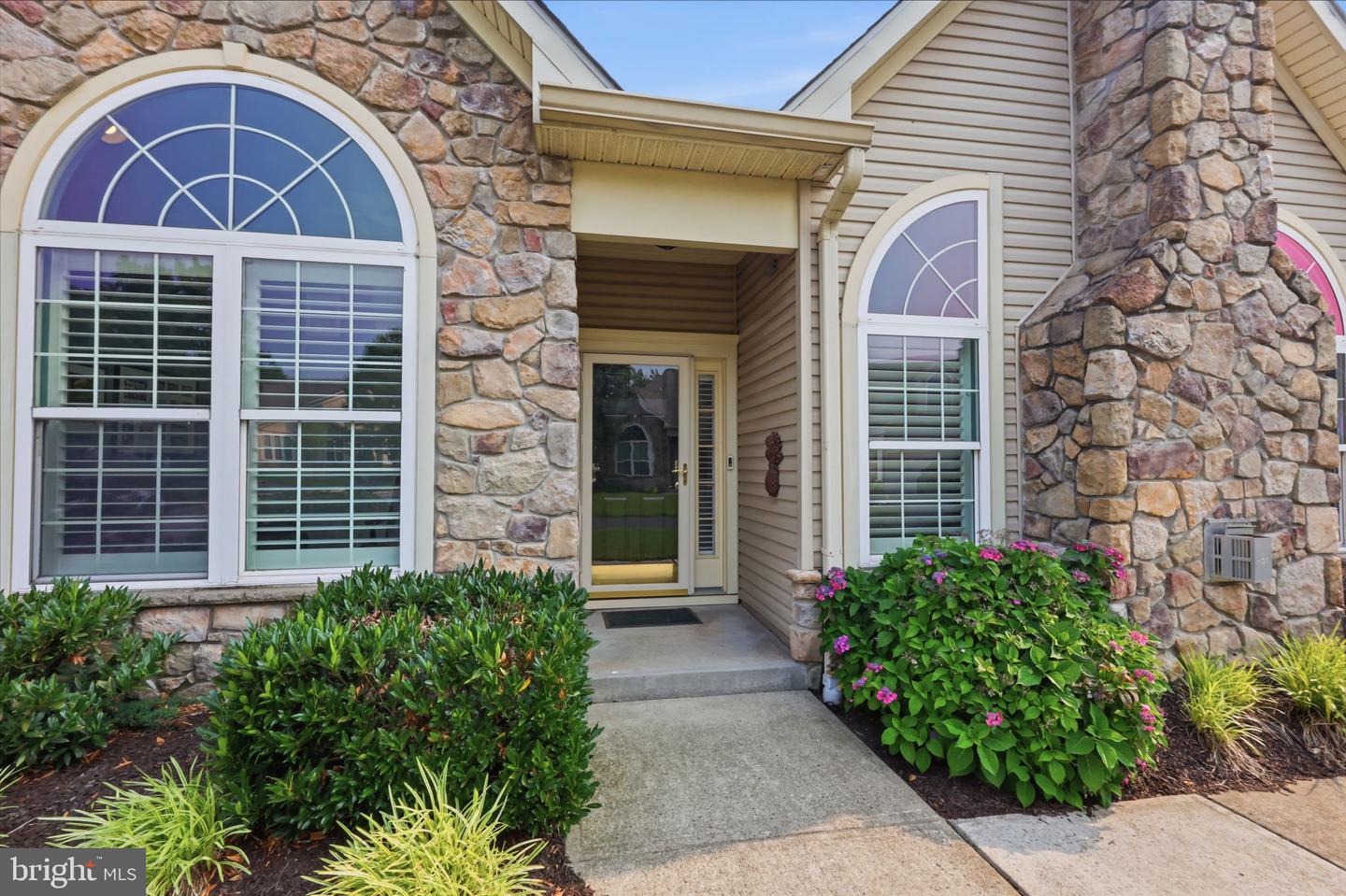 164 Shady Brook Dr #293 Property Photo 2
