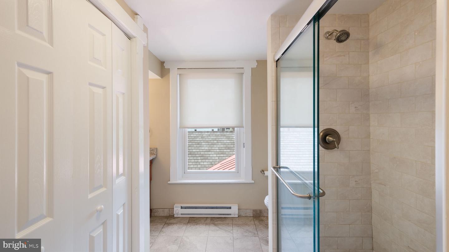 106 E State St #2 Property Photo 17