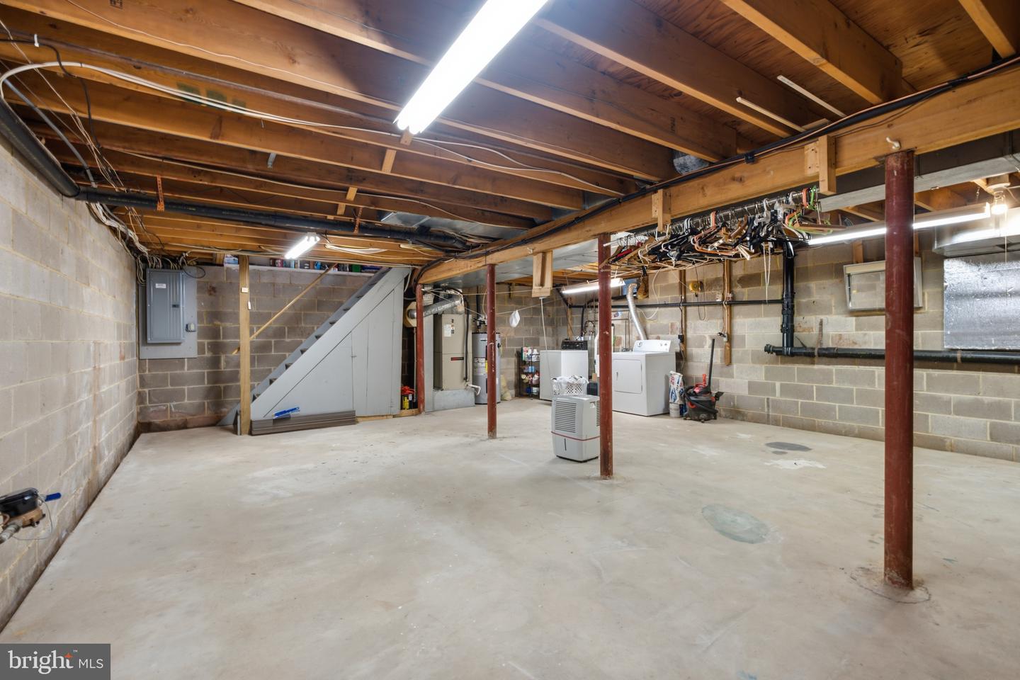 325 Cedar St Property Photo 44