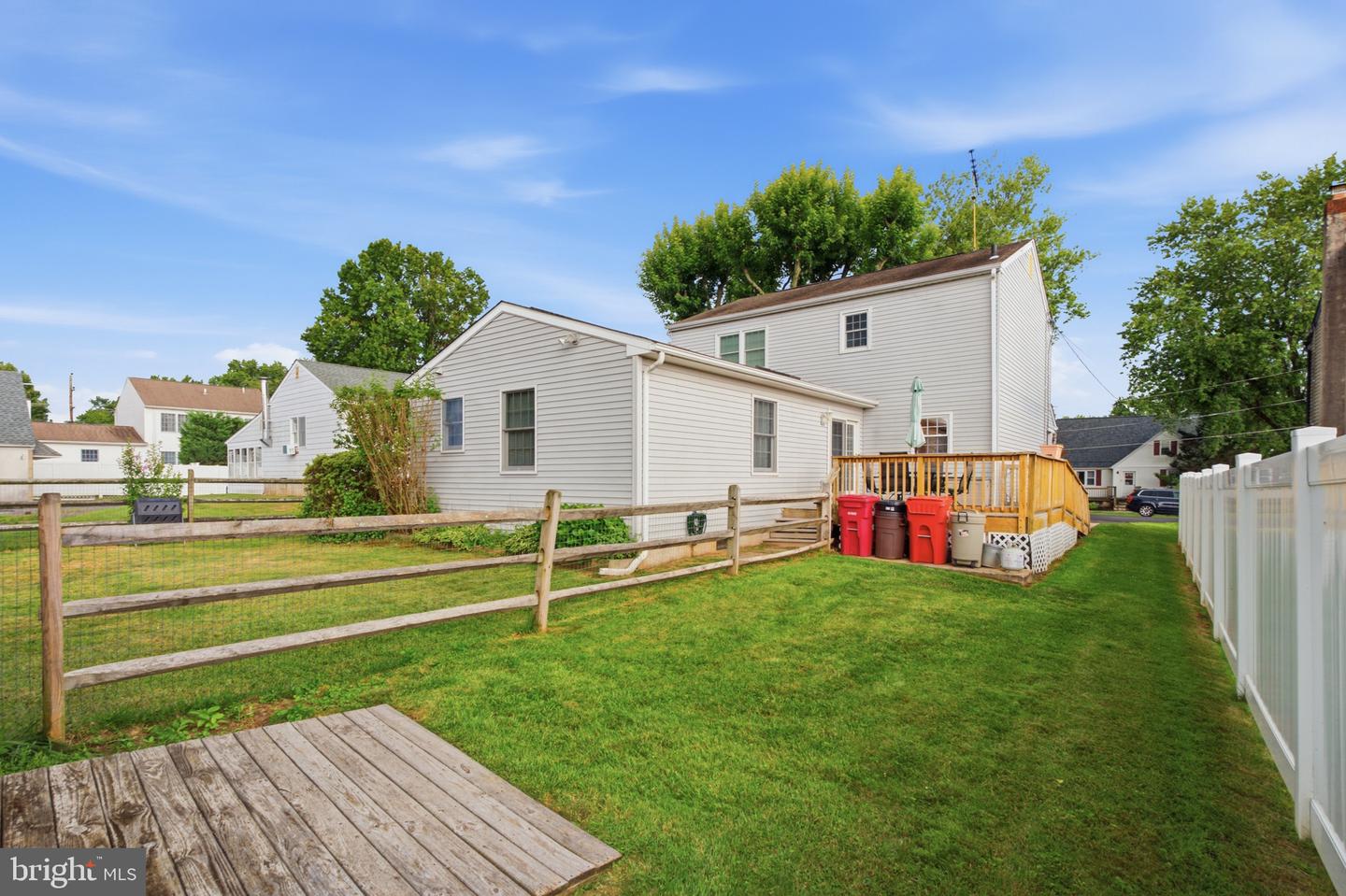 325 Cedar St Property Photo 45