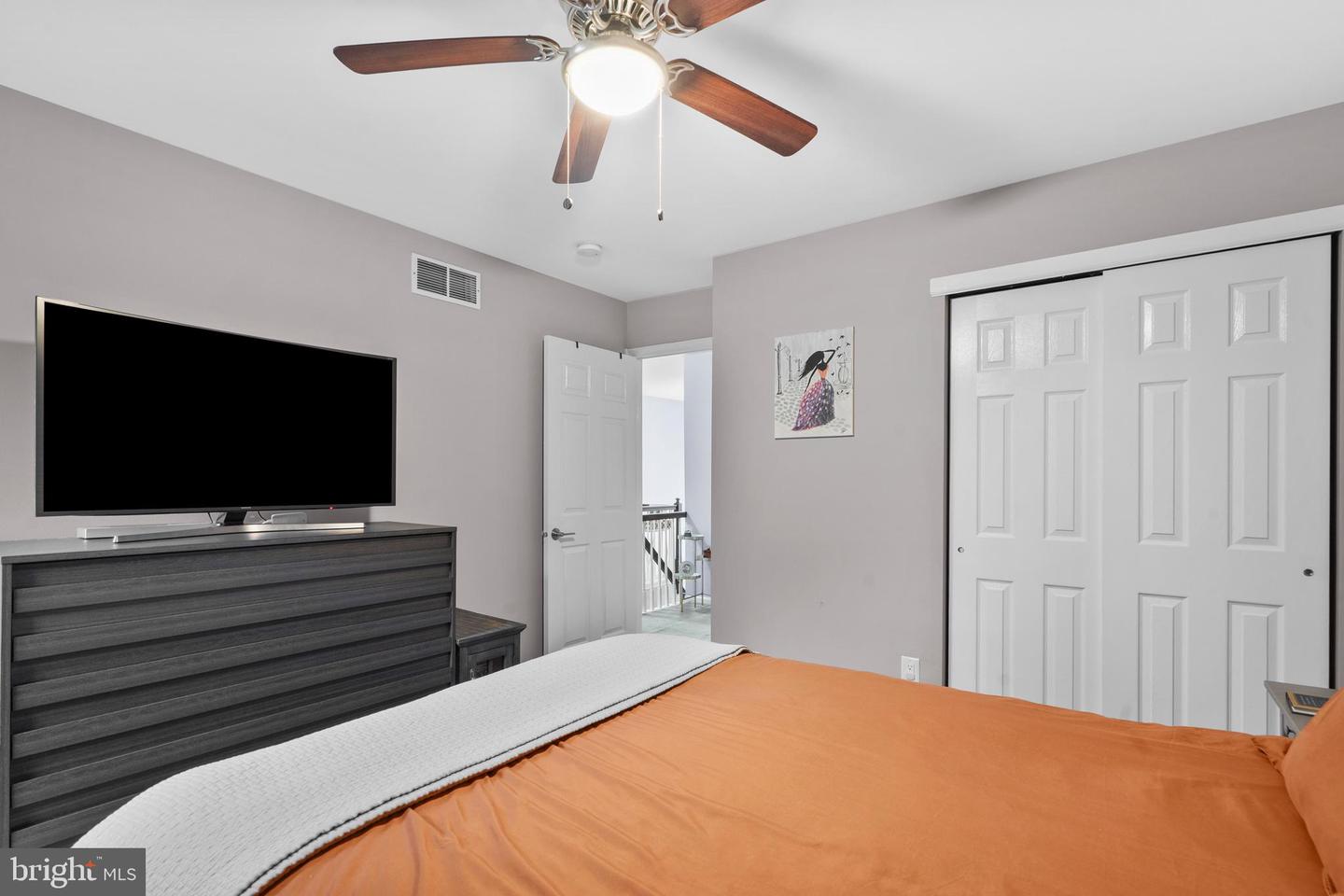 194 Hyacinth Dr S Property Photo 35
