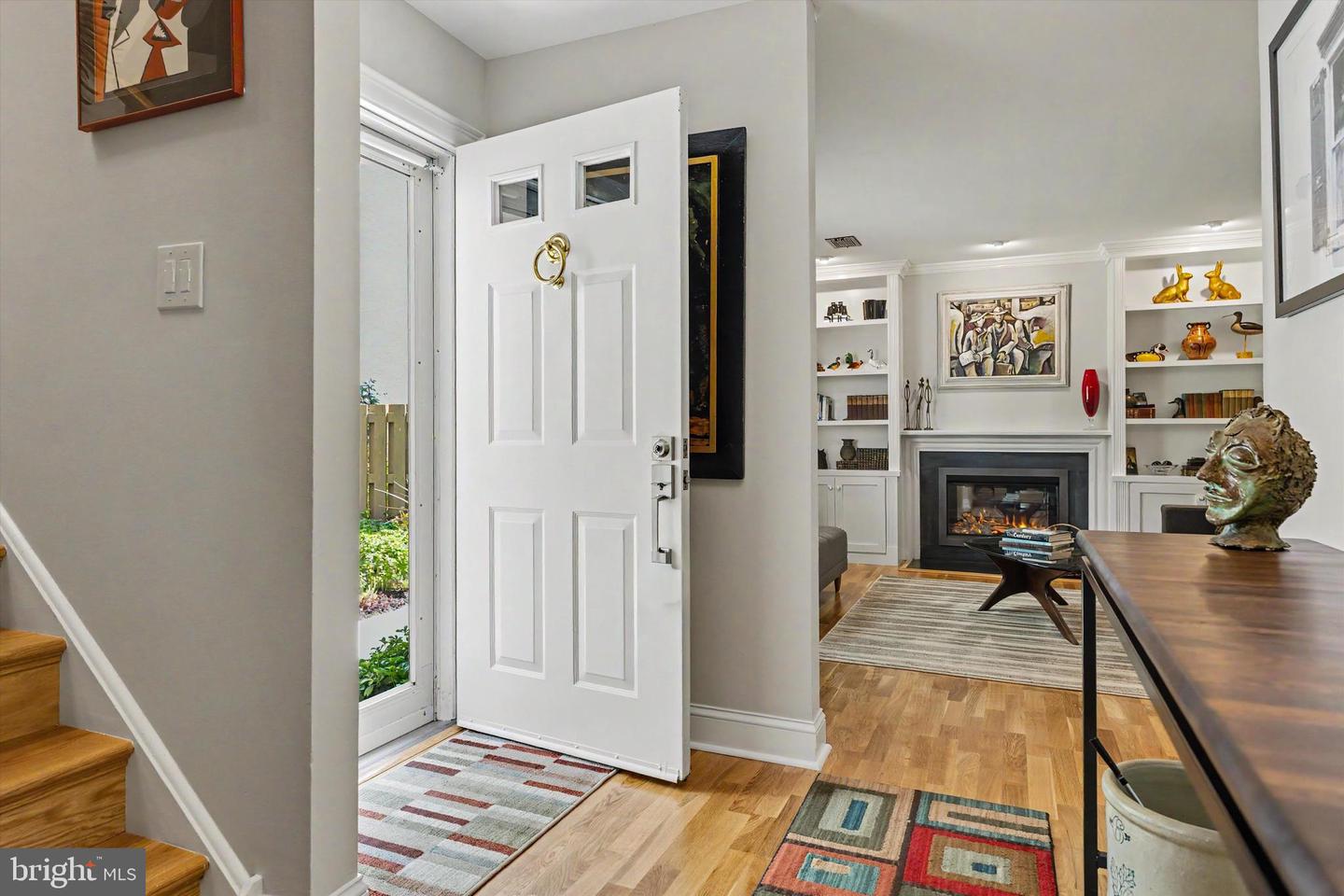 525 Portsmouth Ct Property Photo 5