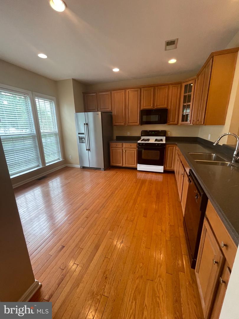 53 Williams Drive Property Photo 3