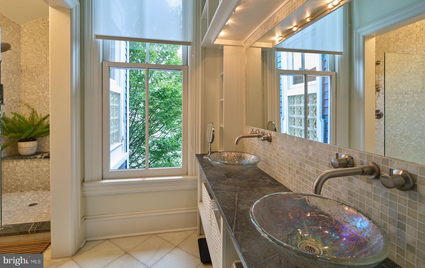 PABU2128368 Property Photo 24