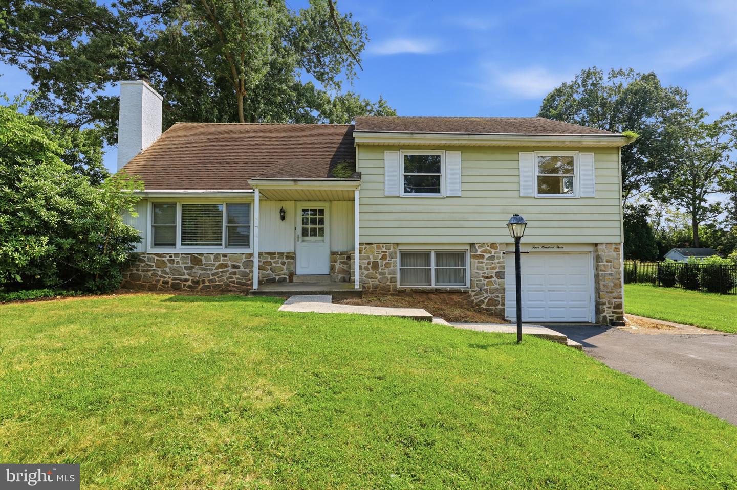403 MERION DR