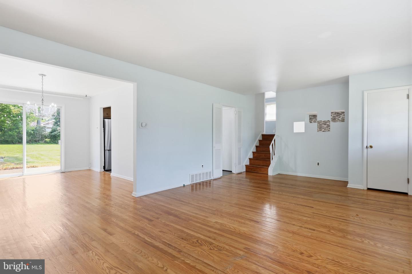 403 Merion Dr Property Photo 5
