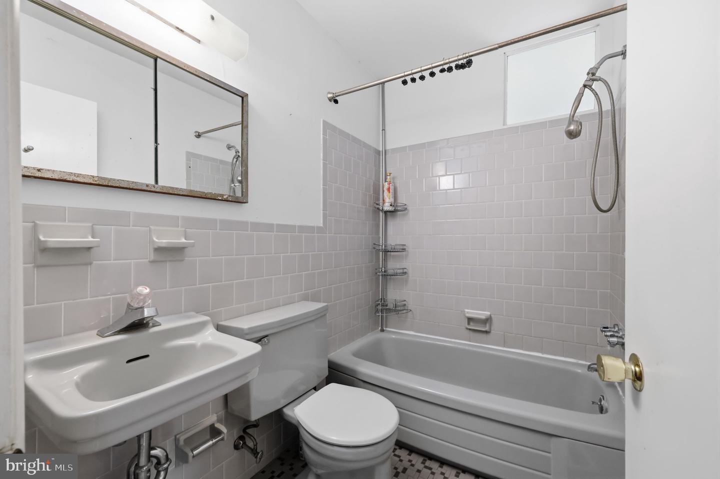403 Merion Dr Property Photo 16