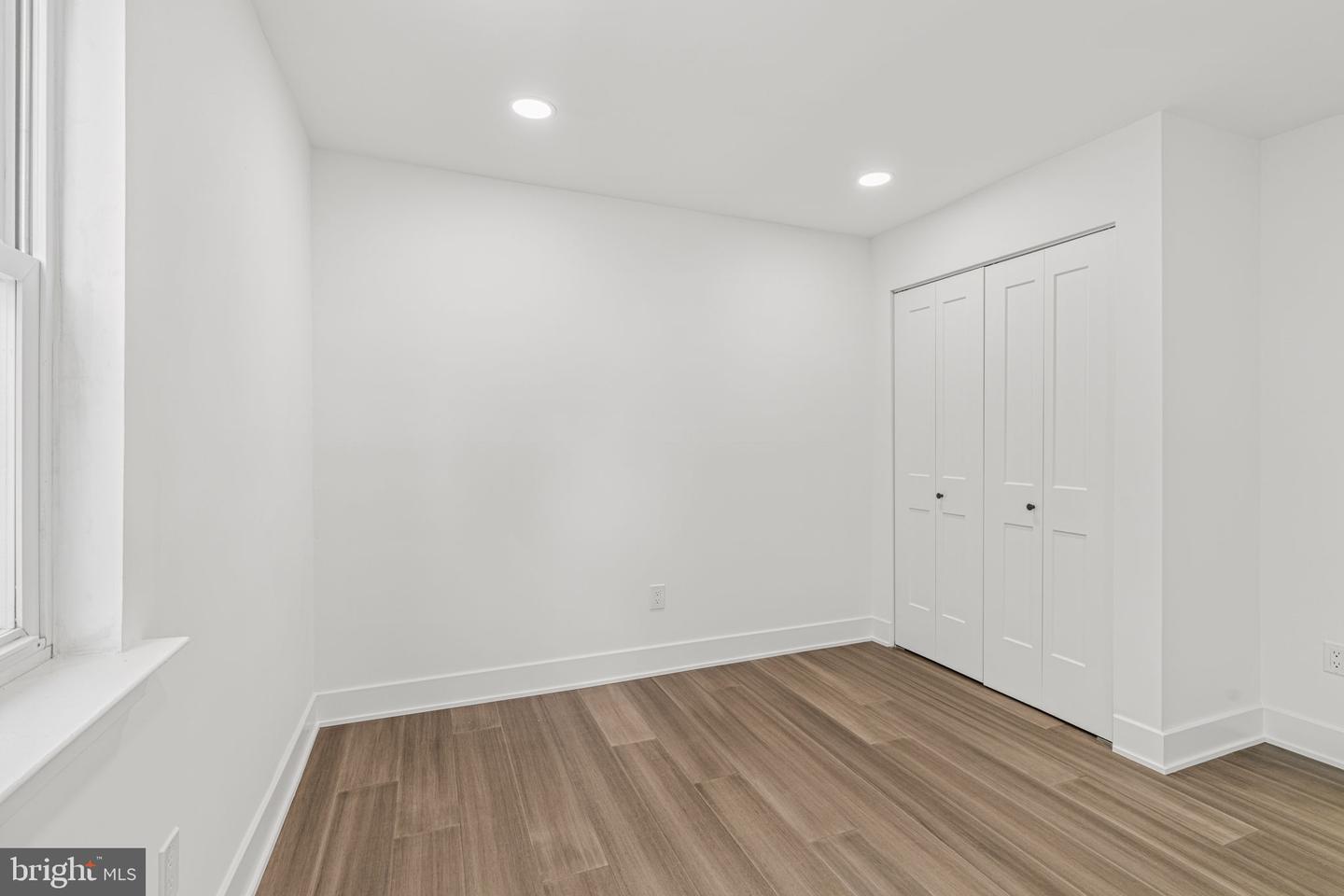 200 Maple St Property Photo 34