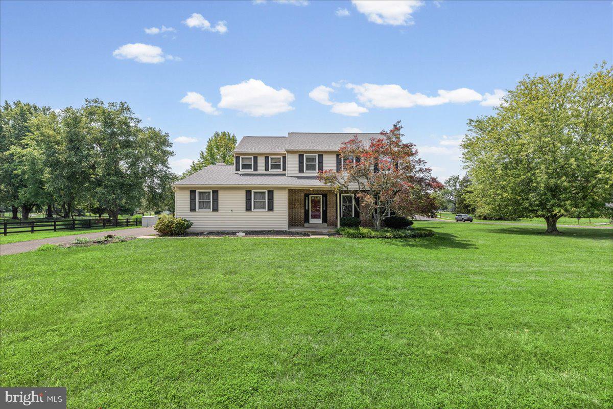 2395 Greensward Road N Property Photo 1