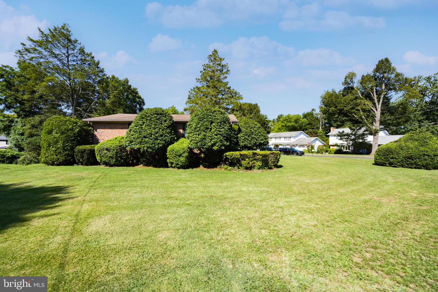 975 Spring View Dr Property Photo 7