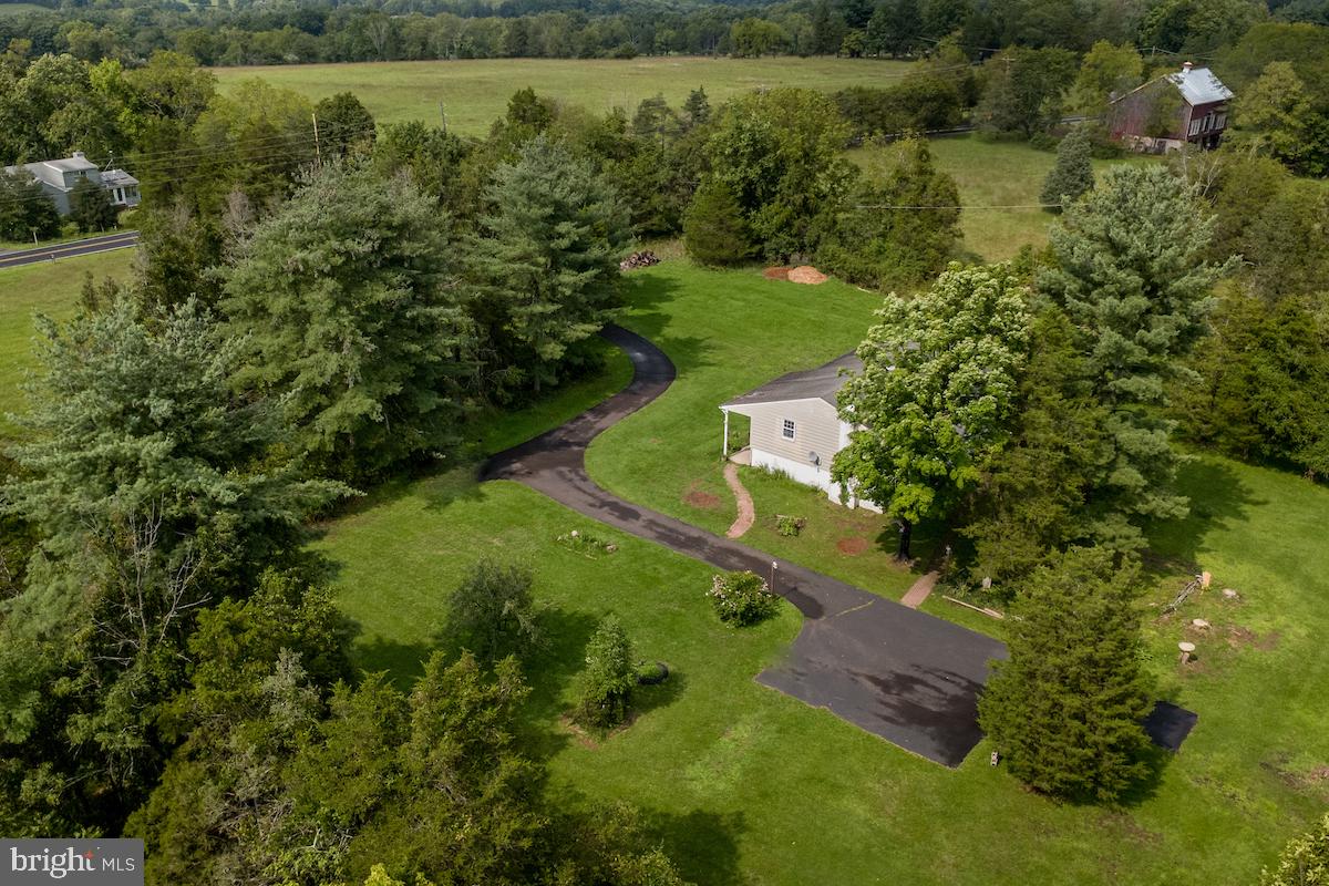 125 E Dark Hollow Road Rd Property Photo 25