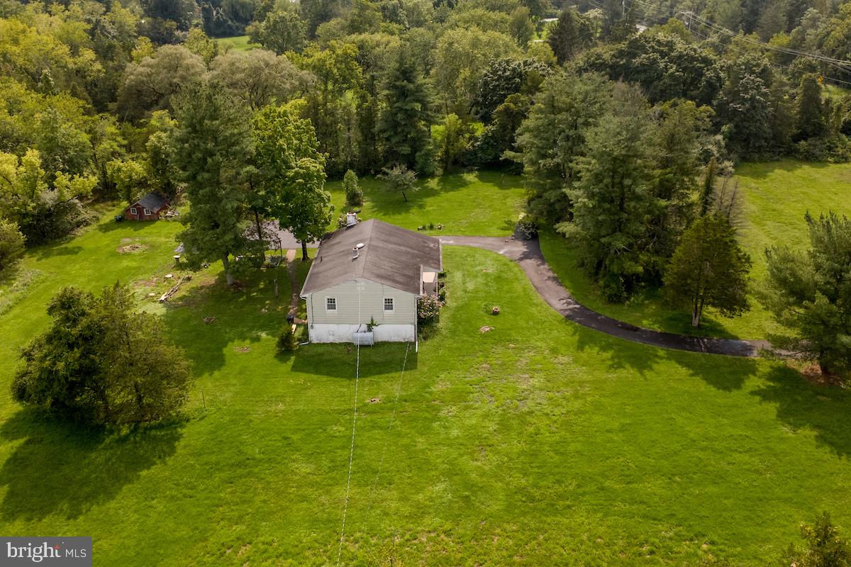125 E Dark Hollow Road Rd Property Photo 27