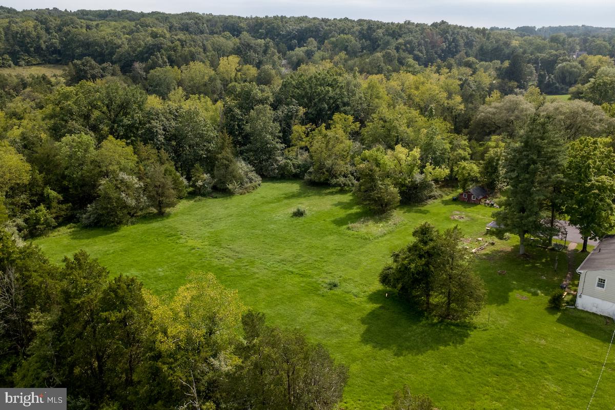 125 E Dark Hollow Road Rd Property Photo 28