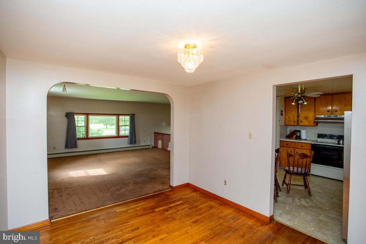125 E Dark Hollow Road Rd Property Photo 42