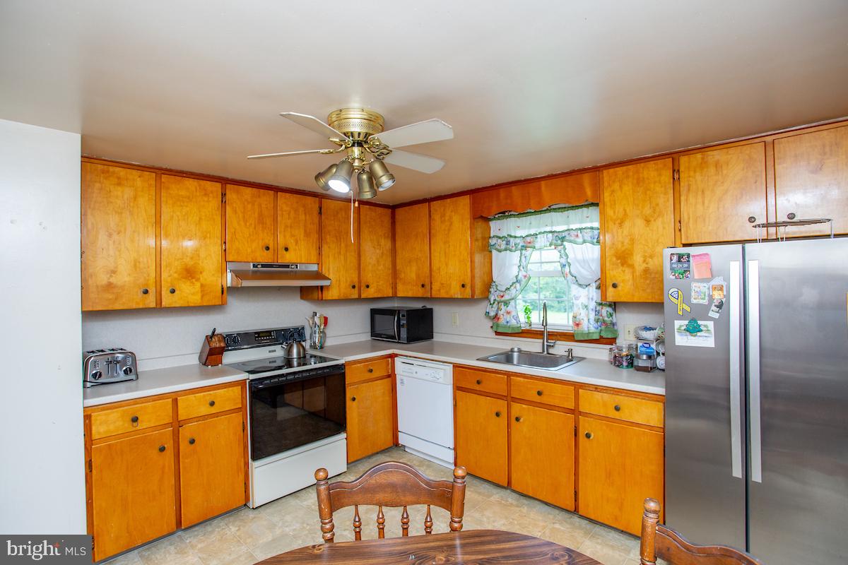 125 E Dark Hollow Road Rd Property Photo 46