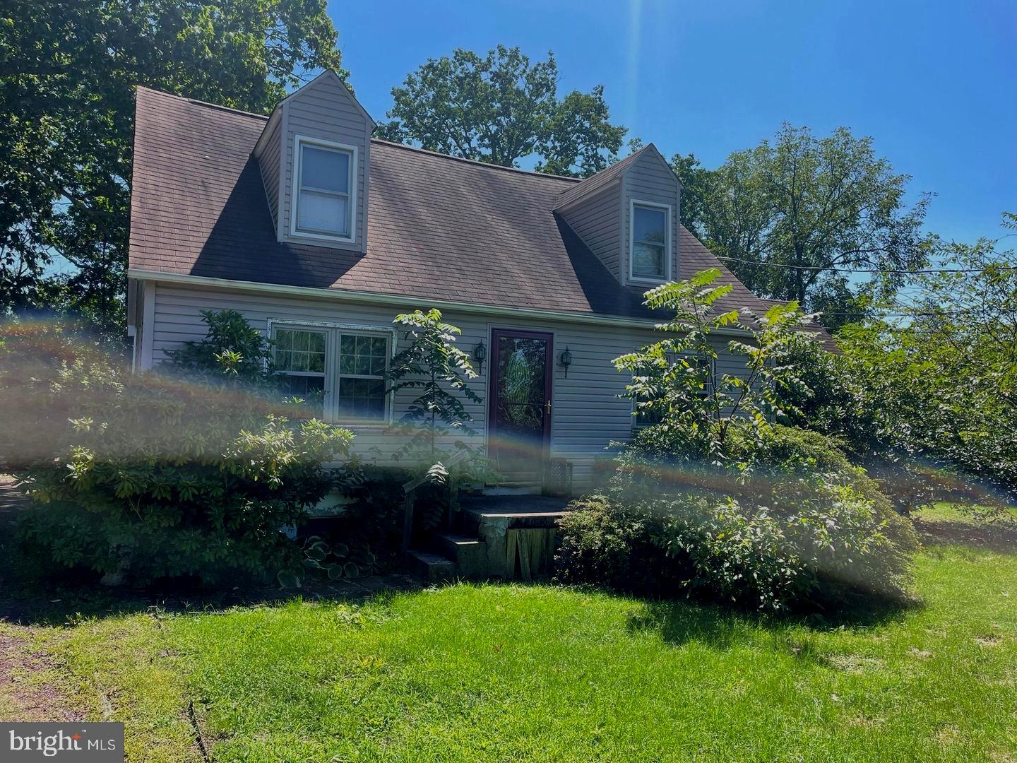 7 N RIDGE RD Property Photo 1