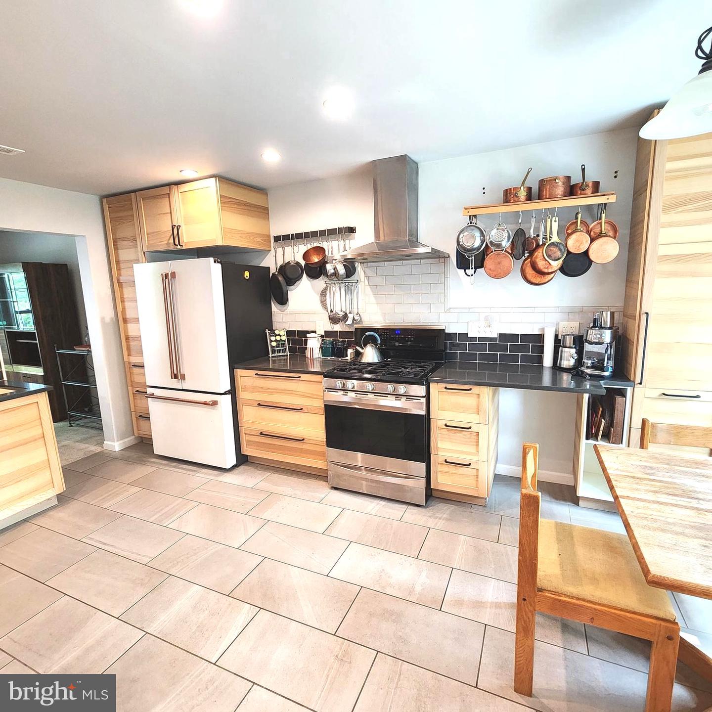 15 Laurel Cir Property Photo 1