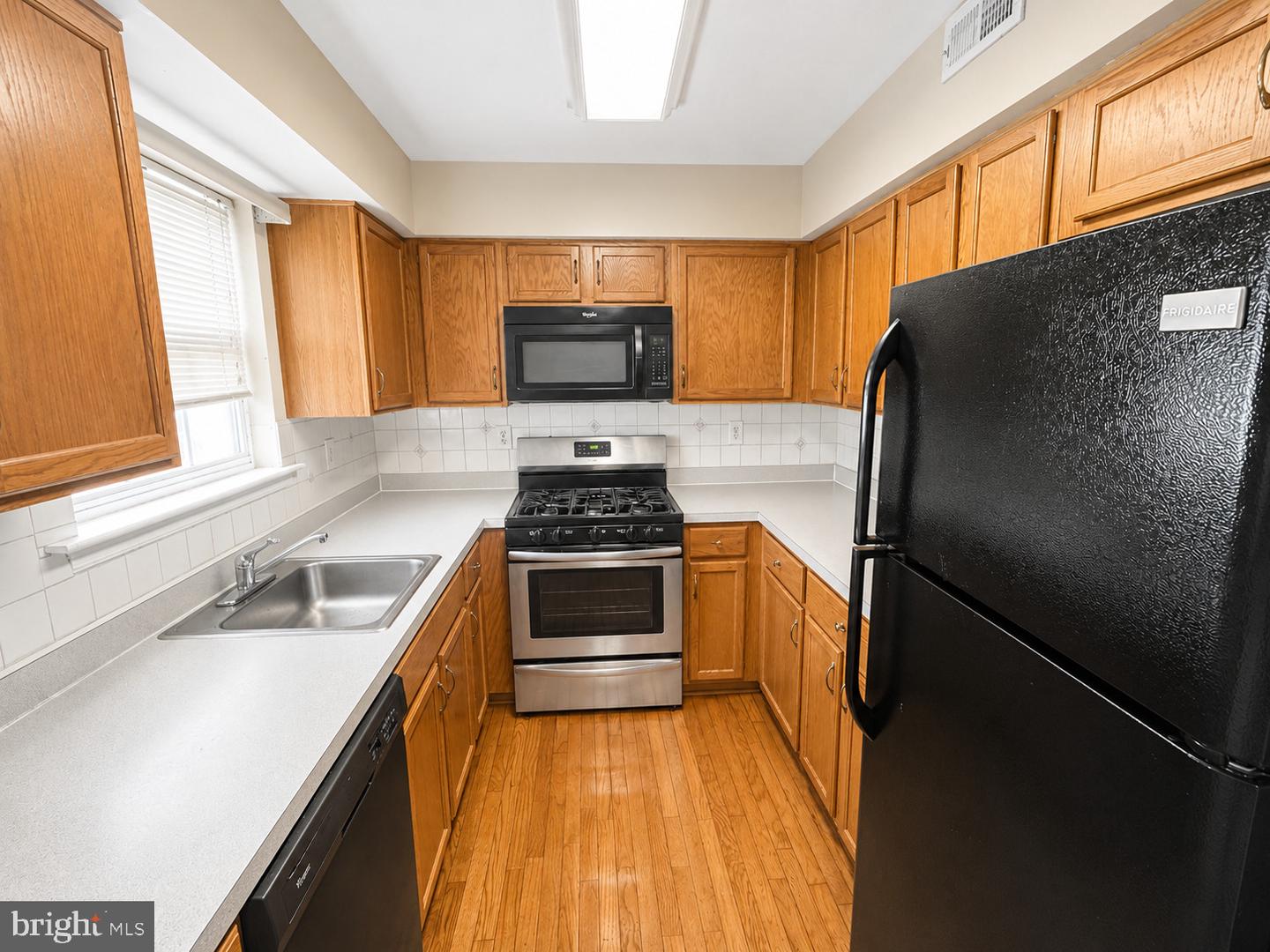 2017 Creekside Ct #36 Property Photo 5