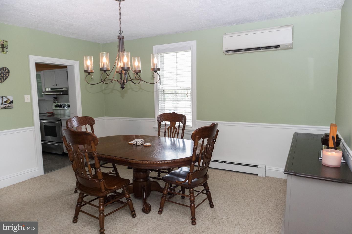 176 N Ambler St Property Photo 6